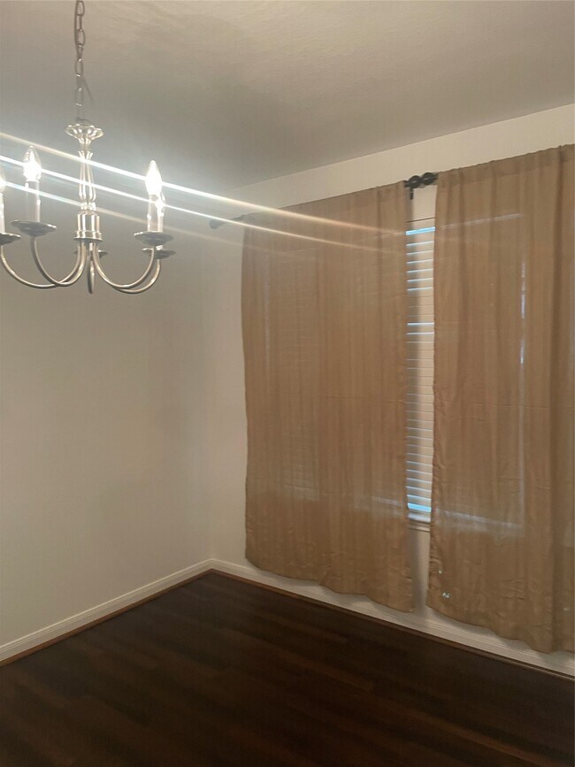 Building Photo - 17934 Royal Gate Ln