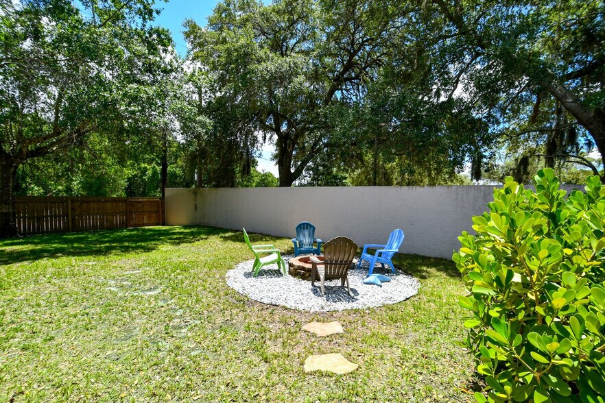 Building Photo - 7212 Hagen Ln