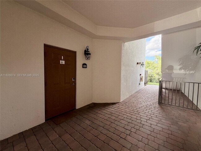 Building Photo - 10600 NW 88th St