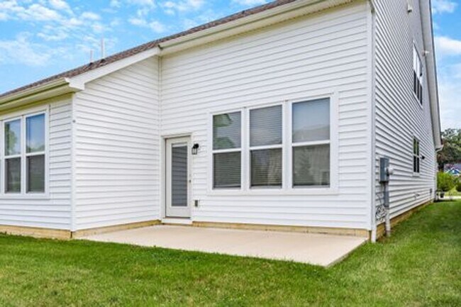 Building Photo - Updated 3-Bedroom Home with 3 Baths, Open-Concept Layout, Luxury Flooring & Bright Modern Kitchen