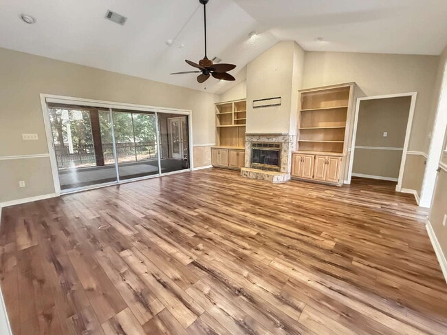 Building Photo - Now $2,395 – Spacious, Established Home with Room to Breathe
