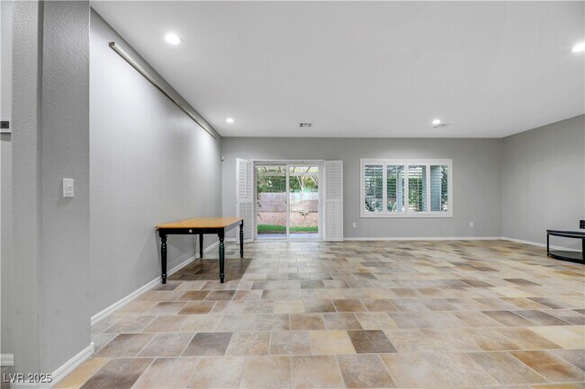 Building Photo - 2130 Fort Halifax St