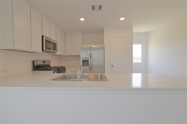 Building Photo - 111 Cedar Elm Ct