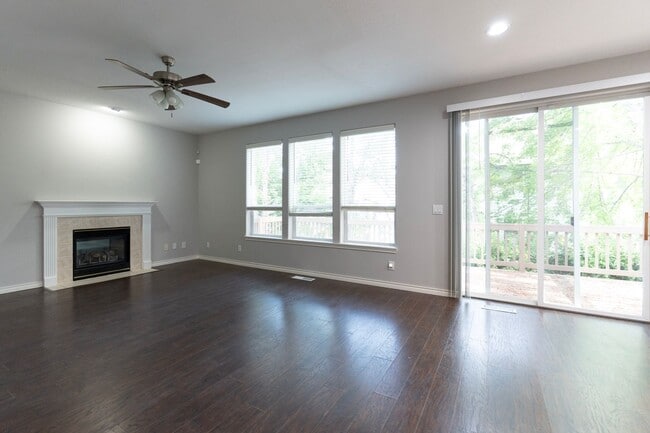 Building Photo - 16130 SW Loon Dr