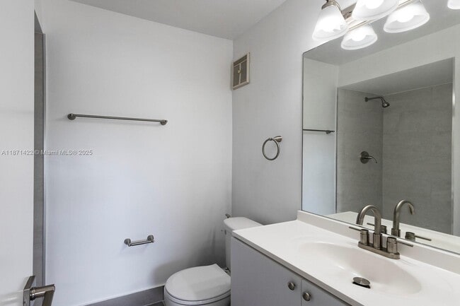 Building Photo - 6855 SW 45th Ln