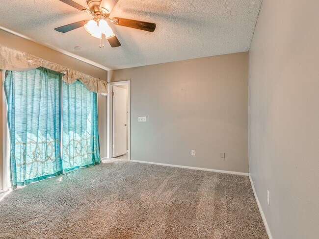 Building Photo - Fair Hill Duplex