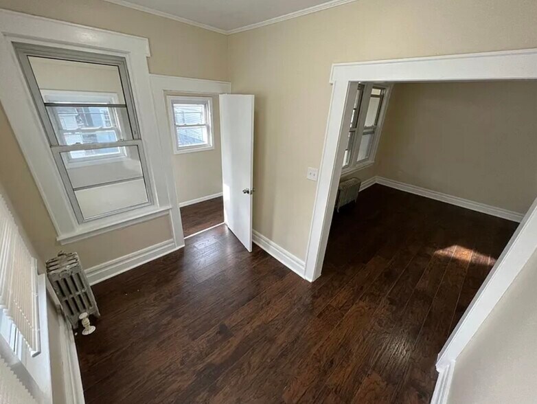 Part of 1st Room (Office Space) - 74 Smith St