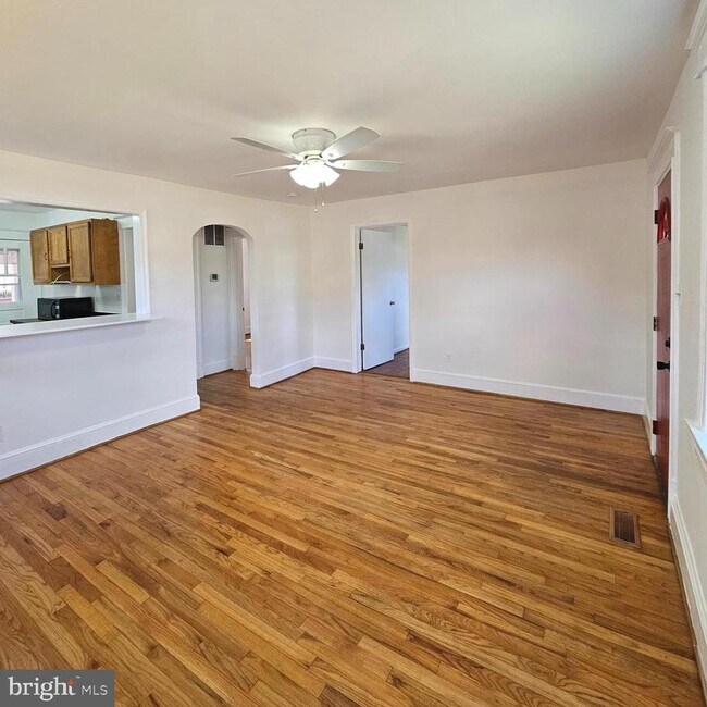 Building Photo - 2910 16th St S