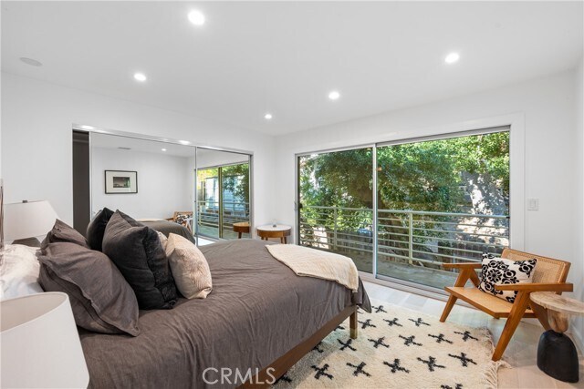 Building Photo - 4444 Canoga Ave