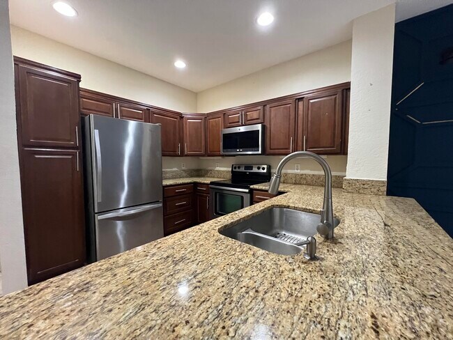 Building Photo - 9498 S Military Trl