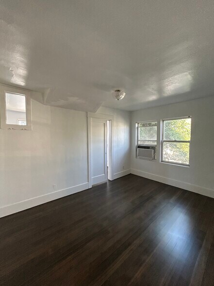 Building Photo - 238 Bicknell Ave