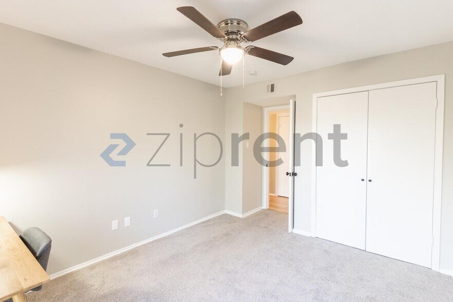 Building Photo - 4159 Steck Ave