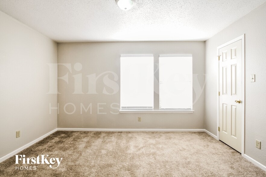 Building Photo - 6549 Black Antler Dr