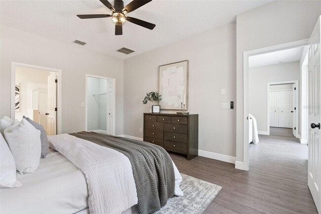 Building Photo - 1209 Cathcart Cir