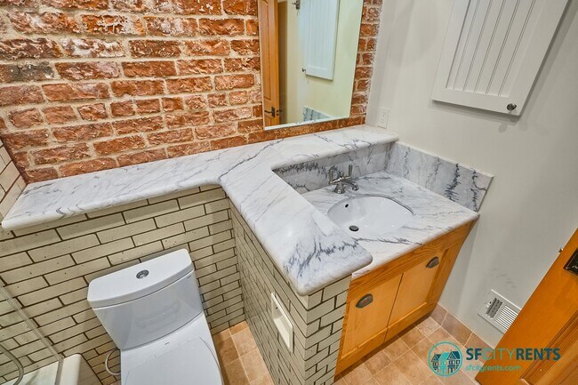 Building Photo - Intimate Super-Lux Home in Zen Garden Sett...