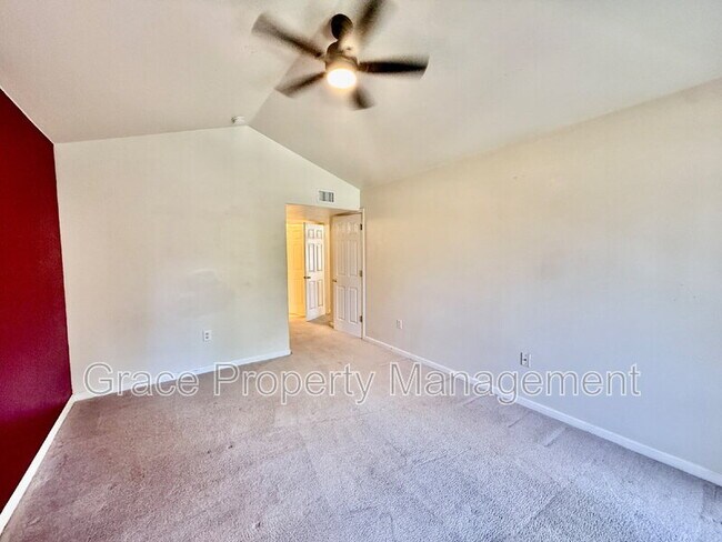 Building Photo - 1146 Opal St