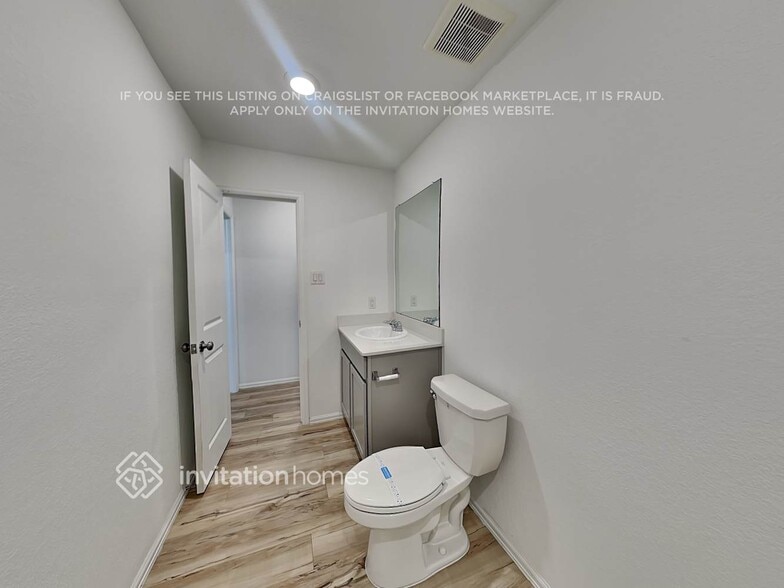 Building Photo - 22260 Stoney Ravine Dr