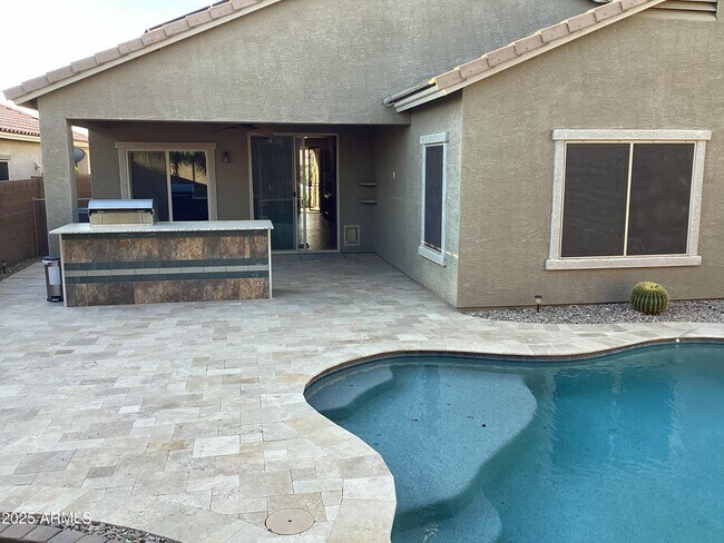 Building Photo - 18696 W Illini St