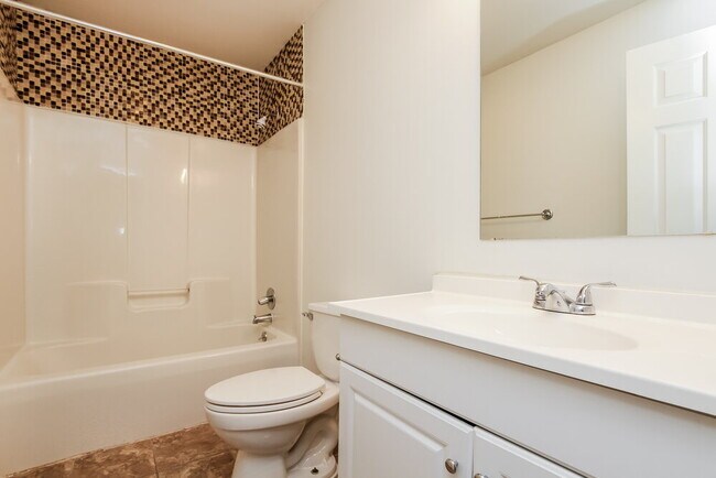 Building Photo - 2606 Foxfire Dr