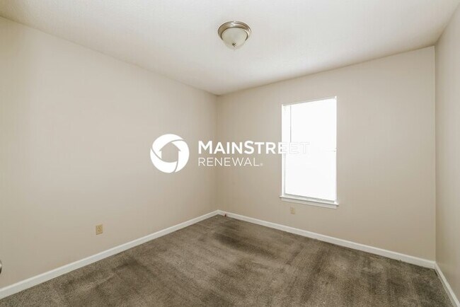 Building Photo - 3 Bedroom Pet-Friendly Home in Memphis, TN with Main Street Renewal