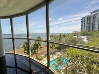 Building Photo - 2025 Brickell Ave