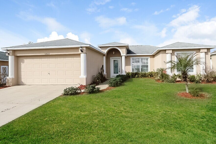 Primary Photo - 1621 Papoose Way