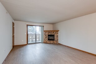 Interior Photo - Parkwood Lake Apartments
