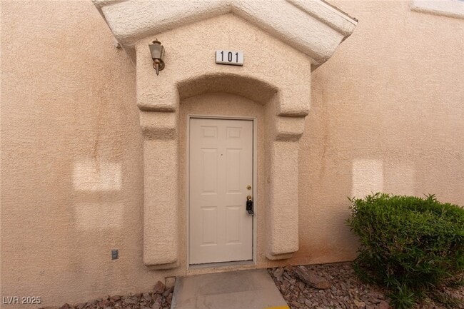 Building Photo - 6345 Rusticated Stone Ave