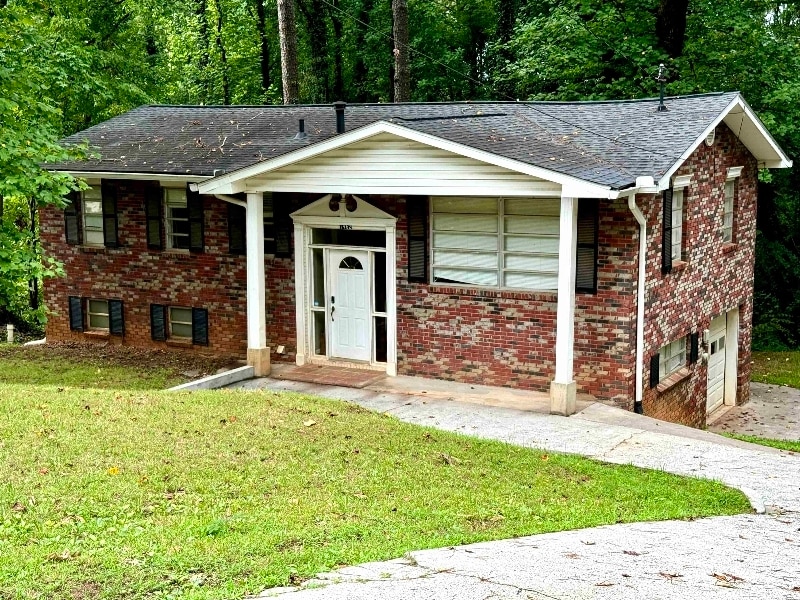 Building Photo - 1962 Maple Dr