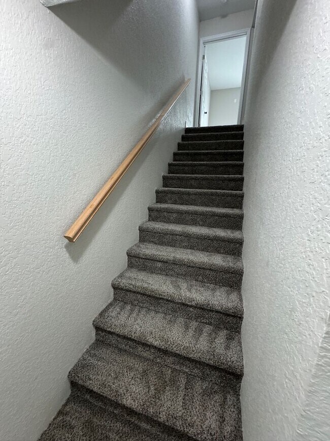 Building Photo - 1199 Bentley Rd