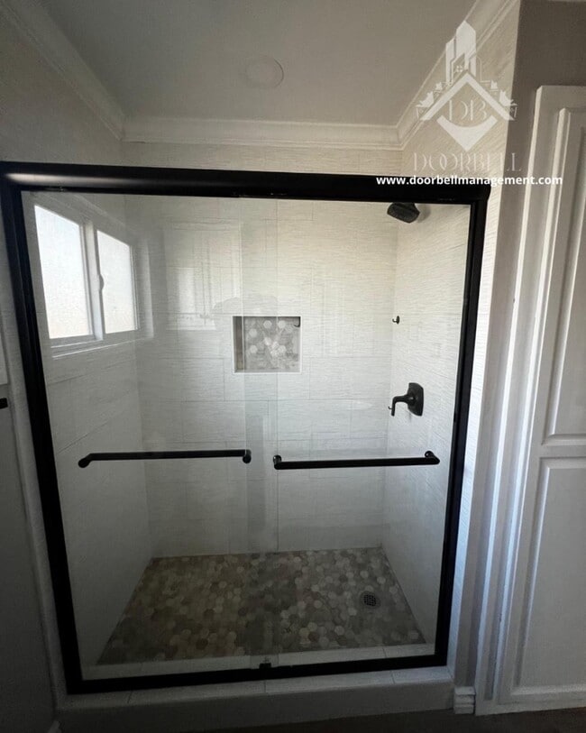 Building Photo - 956 W Harvard Pl