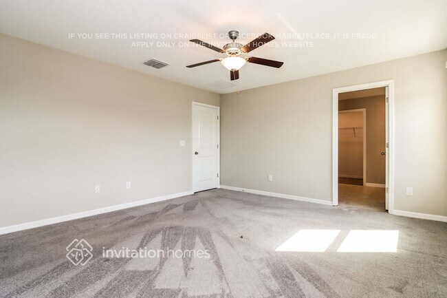 Building Photo - 15553 Miller Creek Dr