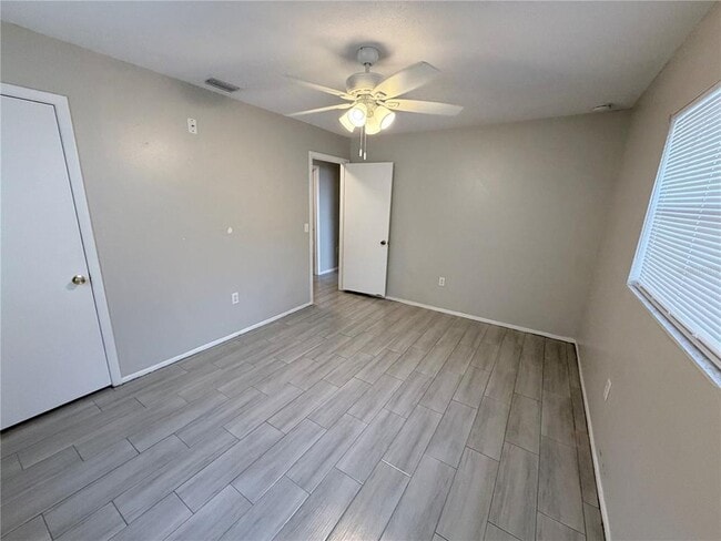 Building Photo - 651 Duncan Cir W