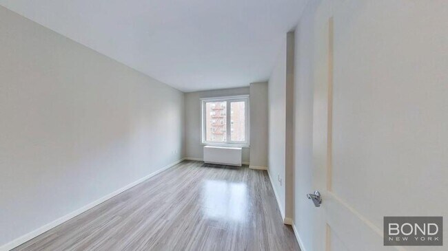 Building Photo - 1 bedroom in JAMAICA HILLS NY 11432