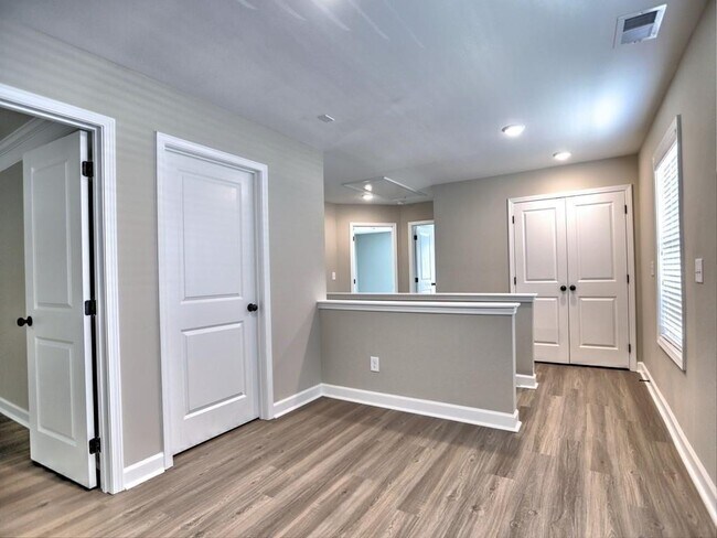 Building Photo - 3355 Verdi Ln