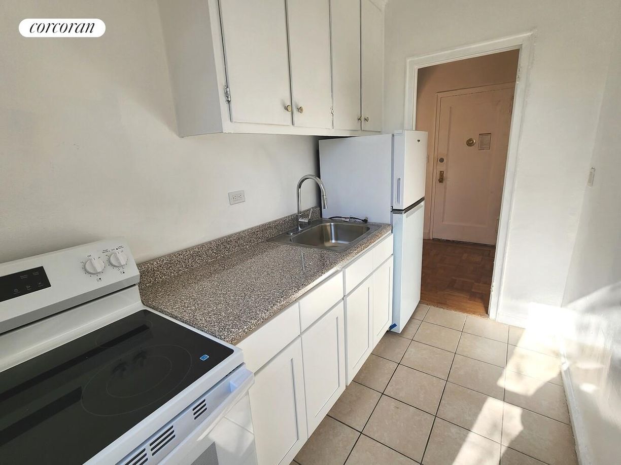 Building Photo - 5400 Fieldston Rd