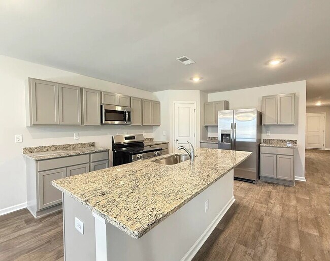 Building Photo - Modern Comfort & Tranquil Living in Winnabow, NC - Showings will begin December 8, 2025 with a 24...