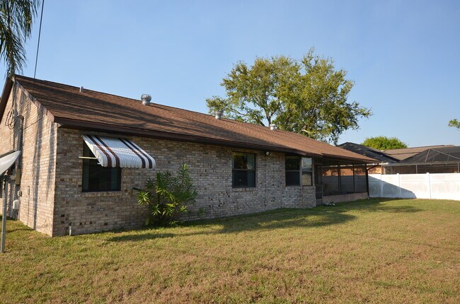 Building Photo - 366 Joy Haven Dr