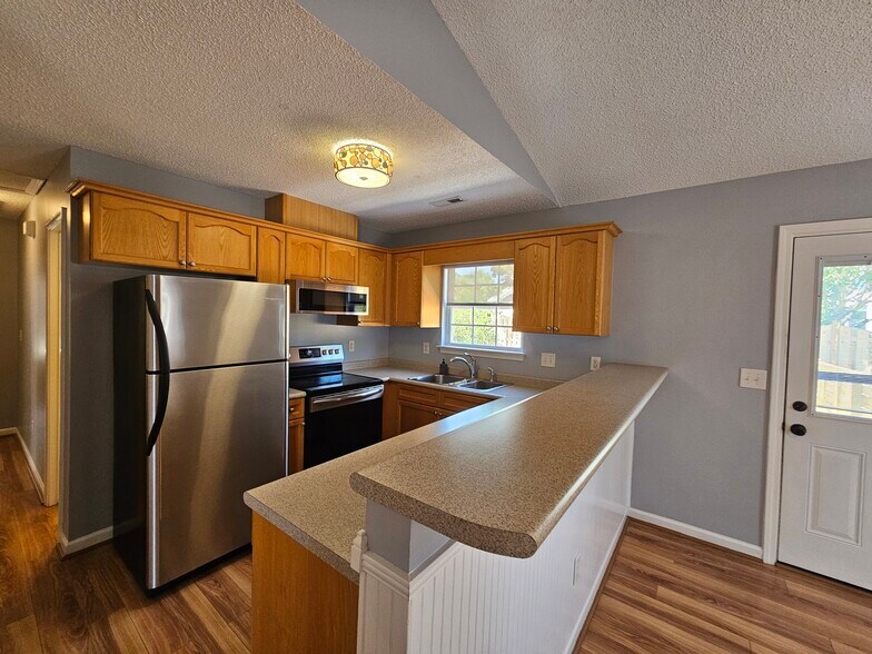 Building Photo - 417 Brecknock Ct