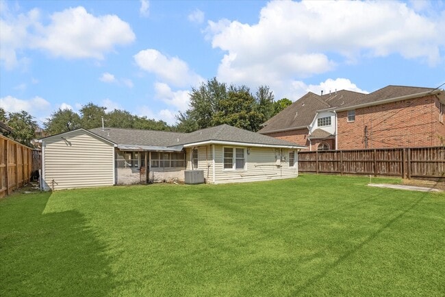 Building Photo - 4517 Park Ct