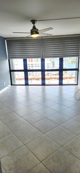 Building Photo - 2017 S Ocean Dr