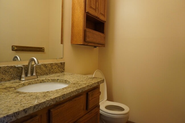 Building Photo - 4415 Fox Hill Dr