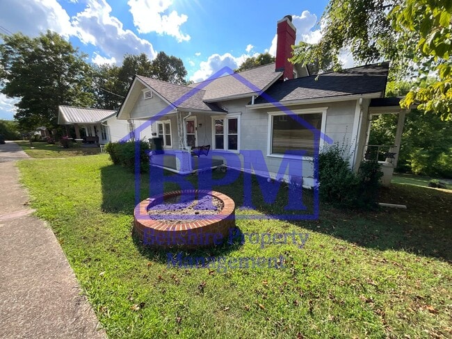 Primary Photo - Charming 2-Bedroom Home in the Heart of Di...