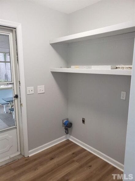 Building Photo - 7708 Longstreet Dr