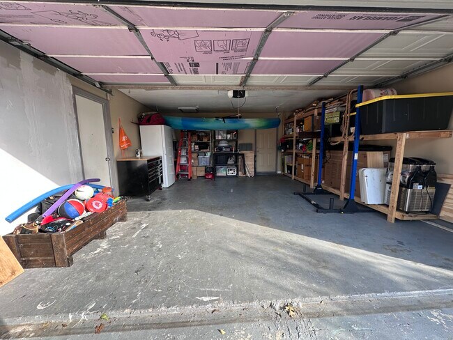 Building Photo - 6916 Elliot Ct