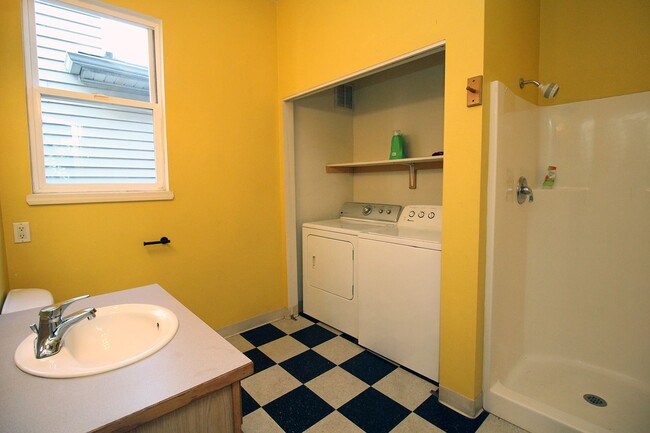 Building Photo - 3308 N Missouri Ave