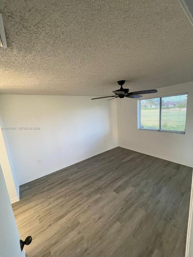 Building Photo - 14208 Glenmoor Dr