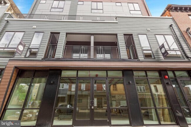 Building Photo - 2119 N Front St