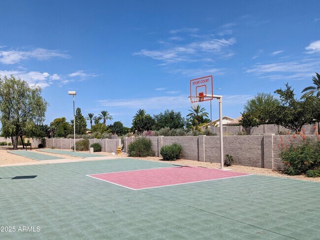 Building Photo - 10867 W Chino Dr