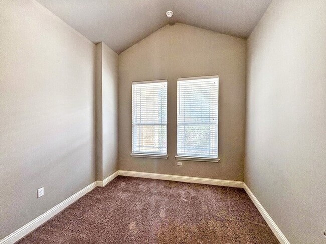 Building Photo - 8800 Jodie Ln